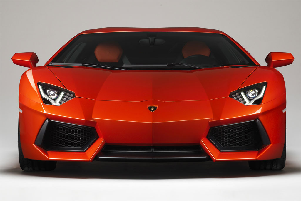 Lamborghini Aventador.jpg